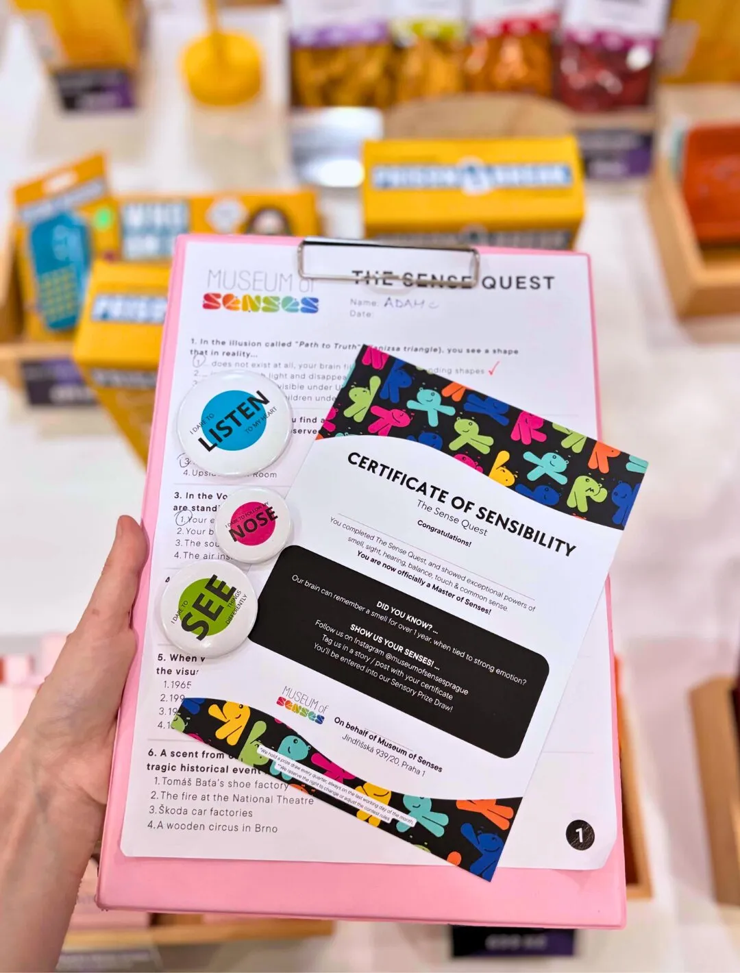 Experiența VR Kit - aventură în realitate virtuală la Muzeul Simțurilor