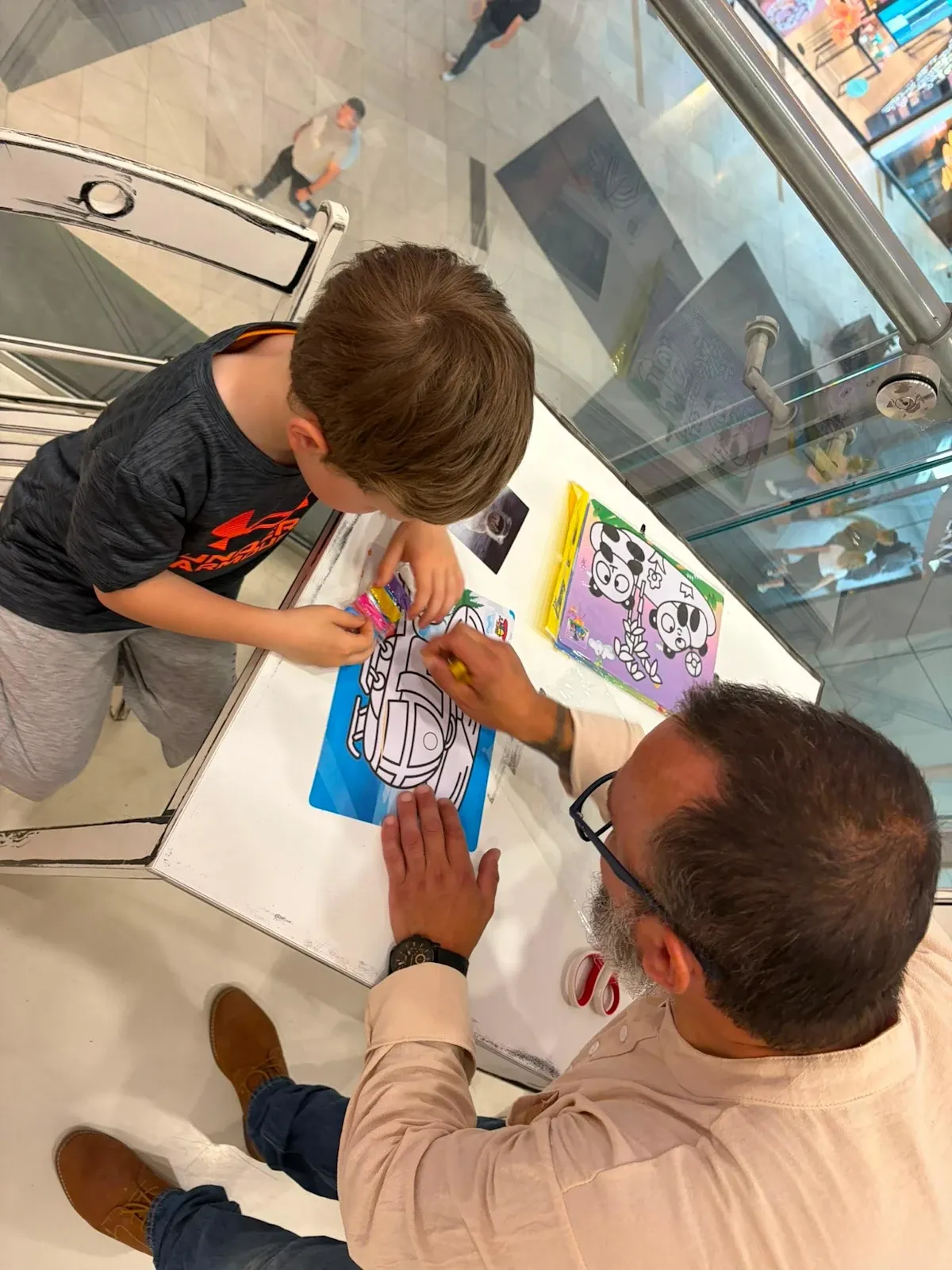 How the colored sand art experience works